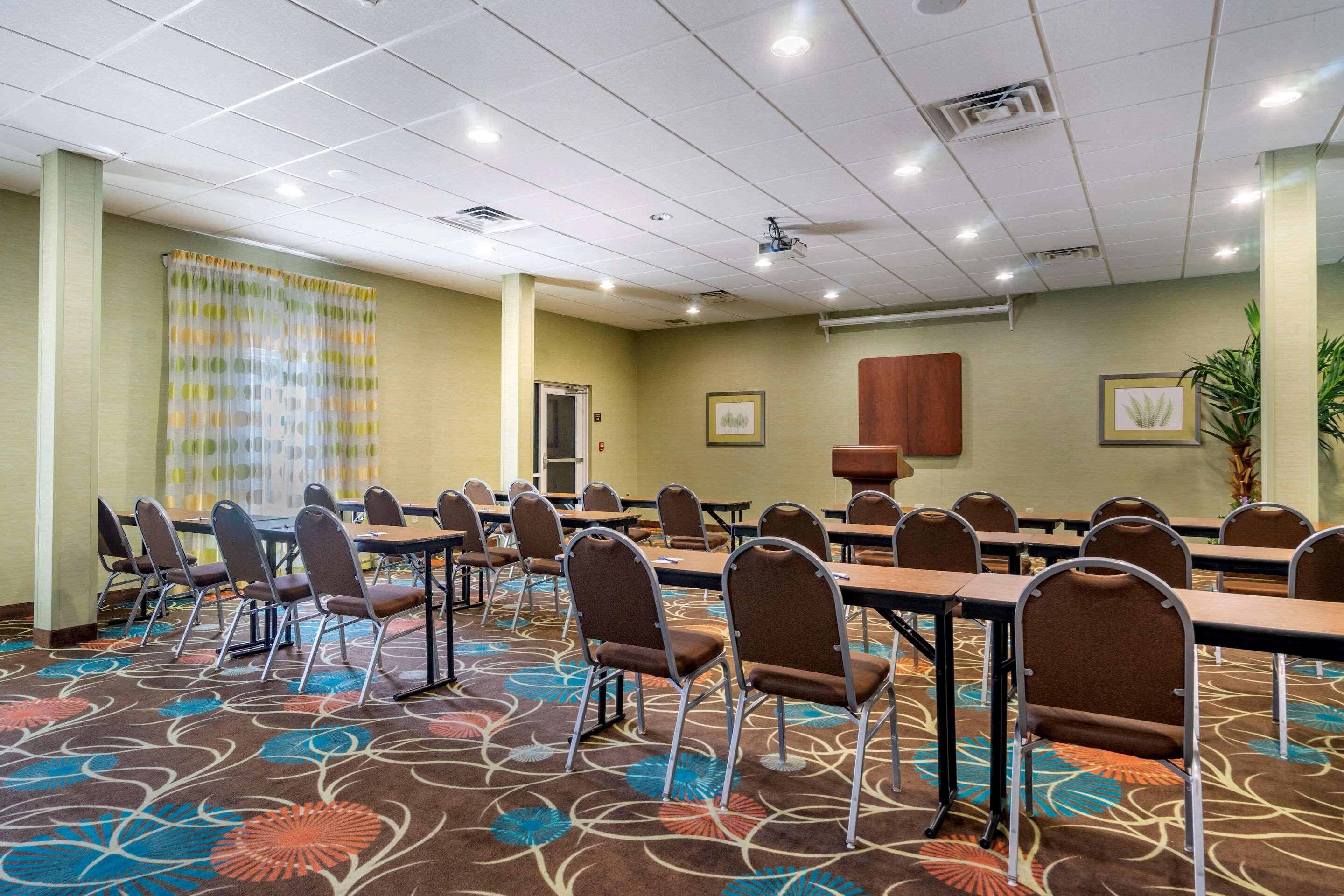 Hampton Inn By Hilton Tampa Fairgrounds Casino Exterior foto